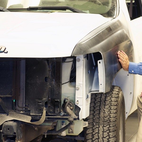 auto repair albuquerque inspecting collision repair